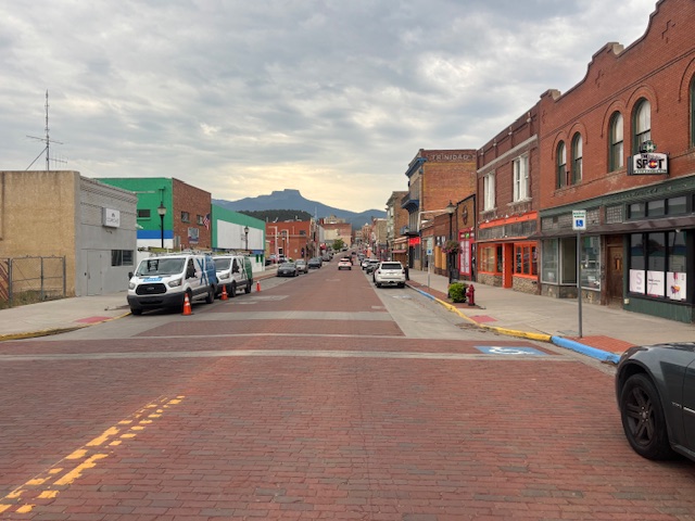 From the Prairies and Flatlands Back to the Mountains